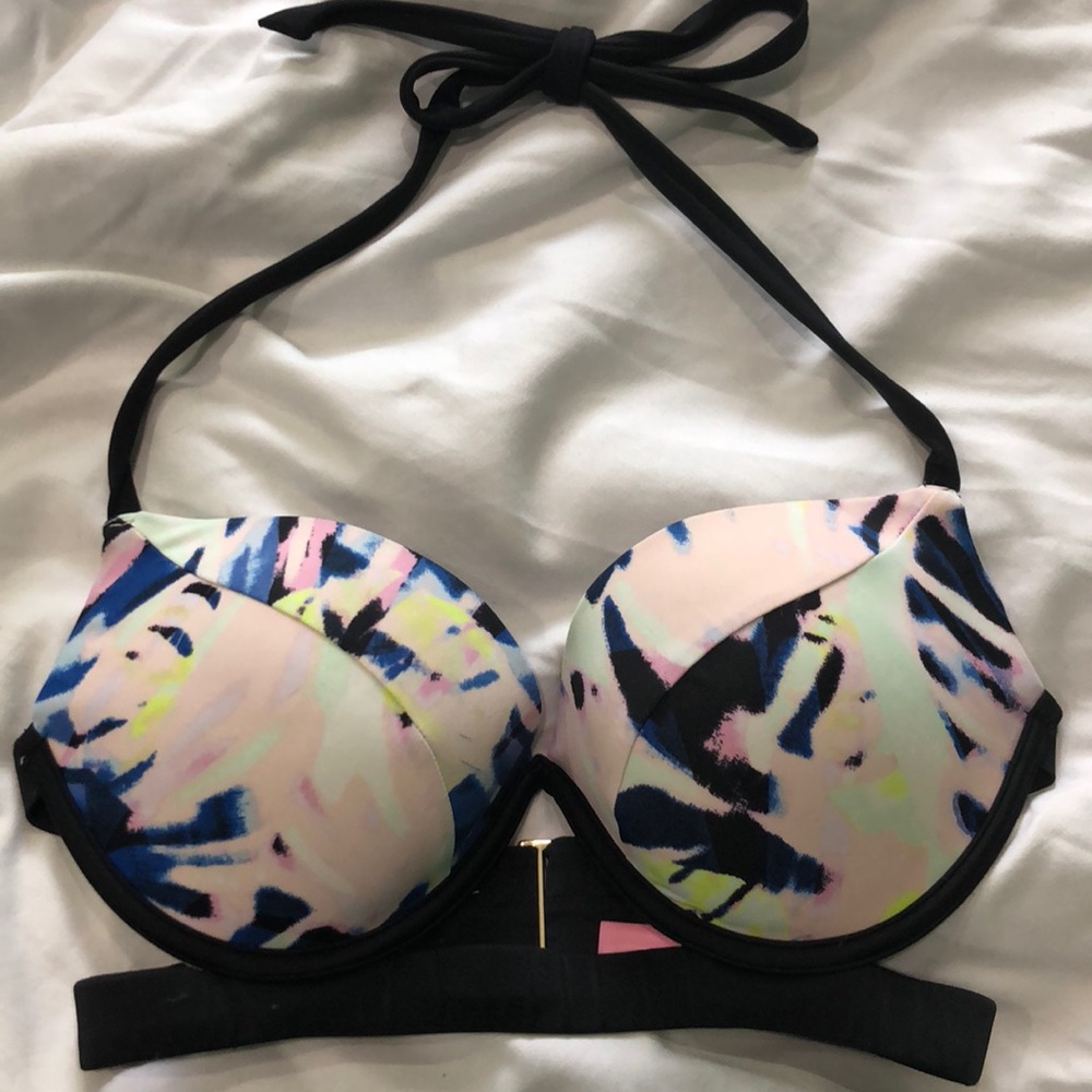 Bathing suit top